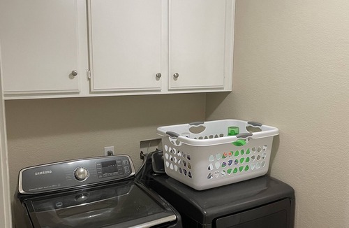 Palmdale Apartment | House washing machine, dry machine entire house