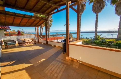 Ensenada House | House with spectacular ocean views located in a very secure private area