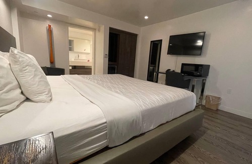 Tempe Hotel | Howard Johnson By Wyndham Tempe University/Phoenix