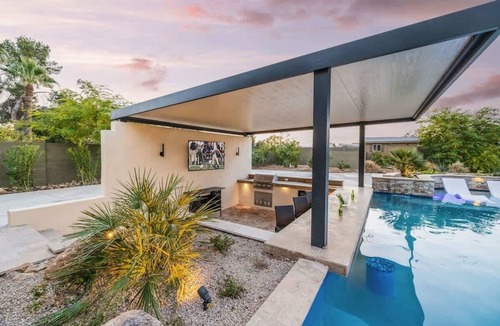 Central Scottsdale Villa | HOZHO Estate on Shea