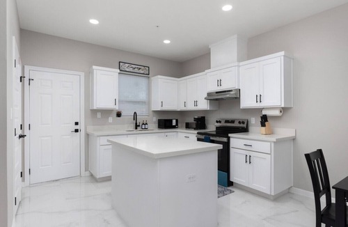 Pharr House | Hummingbird Haven 11 with 2Bed 2.5Bath and Patio