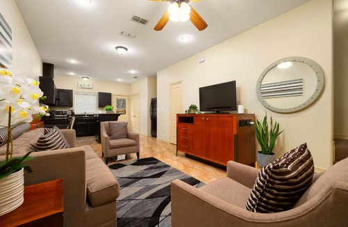 Pharr Apartment | Hummingbird Haven 2 Cozy Comfort Haven - Parking at No Extra Cost
