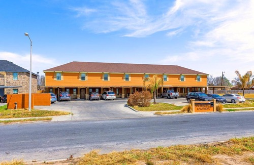 Pharr Apartment | Hummingbird Haven 3 with Patio