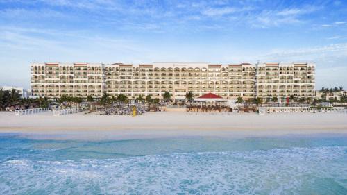 Punta Cancun Resort | Hyatt Zilara Cancun - All Inclusive - Adults Only