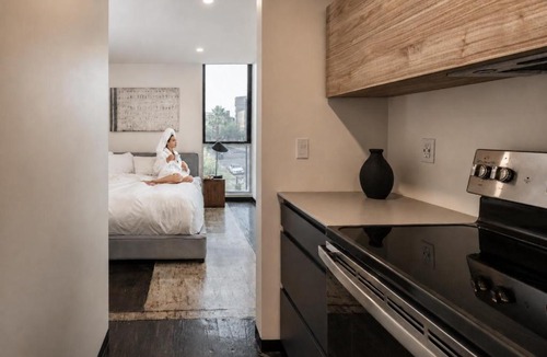 Evans Churchill Apartment | Ida Phoenix