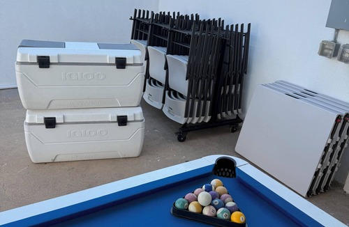Mission House | Ideal for large groups - 4 King Beds- Sleep 16