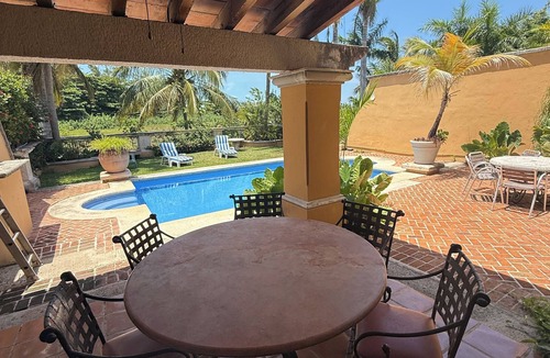 Punta Cancun House | Impressive colonial house in hotel zone with private swimming pool