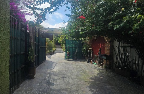 Guadalajara Apartment | In the heart of PueblitoFast Wifi Private Apt-Street Entry-Garden-CableTV