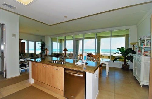 The Shores Condo | Incredible beachfront condo overlooking the beach!