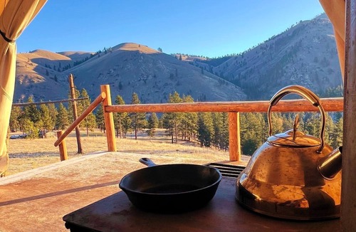 Conner RV Rental | Incredible Tented Cabin with Fantastic Vistas in Conner, Montana