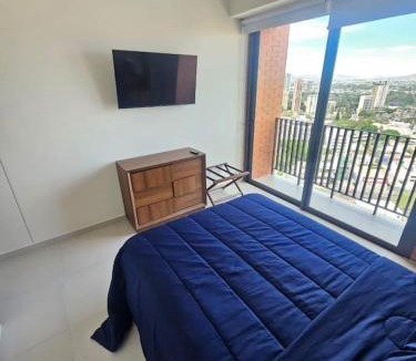 Guadalajara Apartment | Increible depa por lomas del country 1906B