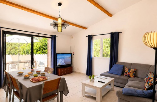 Arca Apartment | Independent T3 for 4 people in villa with large garden, Air conditioning, Wifi