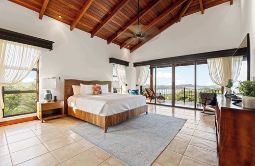 Rio Seco Villa | Infinity Pool Villa with Ocean & Mountain Views