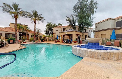 Central Scottsdale Condo | Inviting Condo w/a Shared, Heated Pool, Hot Tub, Fitness Room & Sauna