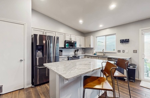 Estrella Vista House | Inviting home with patio, enclosed yard, fireplace, office, streaming, W/D, AC