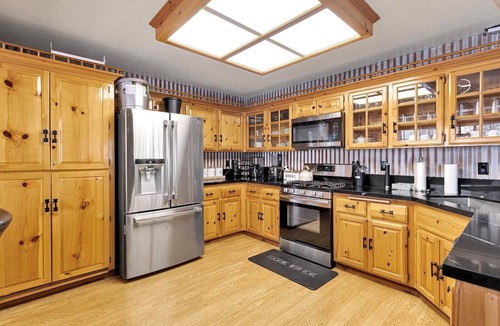 Fox Farm Cabin | Its a Beautiful 3 Bedroom cabin where you can make memories the last a lifetime