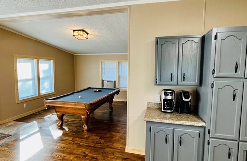 Marcell Cabin | Jack The Horse Lake Cabin -Pool Table-Wifi-Tub-Trails-Peaceful-Dining Closeby!