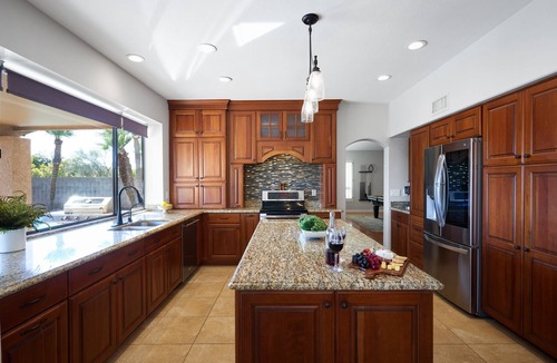 Paradise Park Vista House | Jackrabbit Nest - Private Yard with Pool & Games