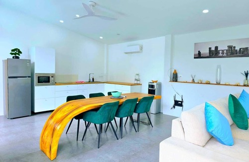 Hua Thanon Villa | Jasmine pool villa, Fisherman Village
