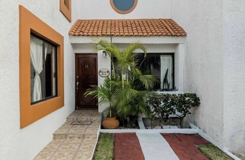 Zona Hotelera Villa | Jewls Mexican Villa
