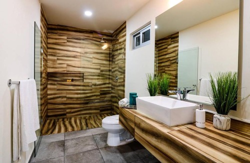 Tohoku Apartment | Joint 4BR Penthouse Rooftop pool Wifi/AC Sleep 14!