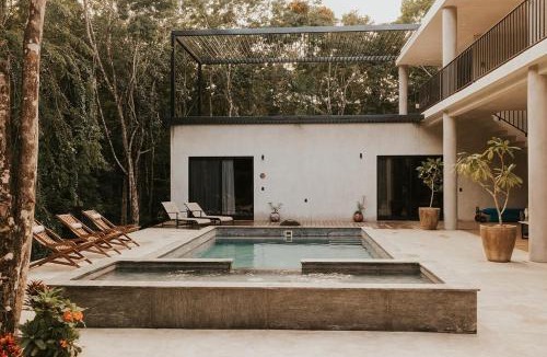 Puerto Morelos Villa | Jungle Retreat with Master Suites