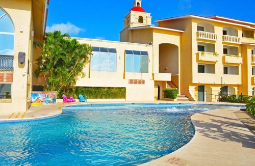 Downtown Cancun House | Junior Suite by All Ritmo Cancun Resort & Waterpar