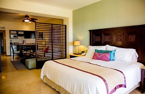 Downtown Cabo San Lucas Resort | Junior Suite Resort Cabo San Lucas - TONS of amenities! Kitchenette/Washer/Dryer