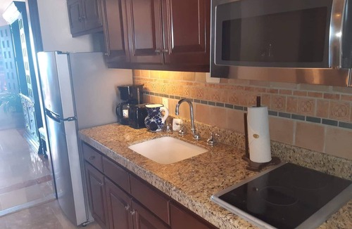 Los Cabos Resort | Junior Suite - Sunset Beach Resort & Spa in Pleasant Cabo San Lucas