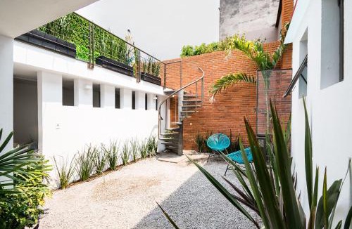 Miguel Hidalgo Apartment | JUUB Colorful, Studio in New Polanco District (R1)