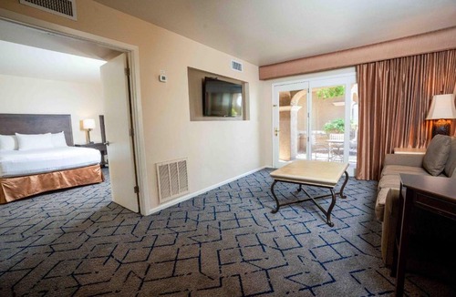 South Scottsdale Resort | Kimpton Miralina Resort and Villas by IHG