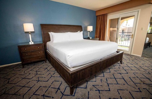 South Scottsdale Resort | Kimpton Miralina Resort and Villas by IHG