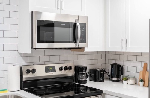 Encanto Apartment | King bed | Close to Phoenix Zoo