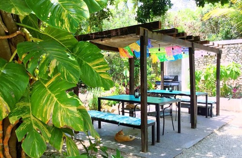 Akumal House | King Bungalow Guest House in Small Gated Community