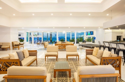 Punta Cancun Resort | Krystal Cancun