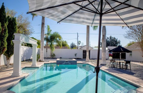 Brownsville Villa | La Mansion l Pool & Jacuzzi l Theater l Game Room lTable Tennis