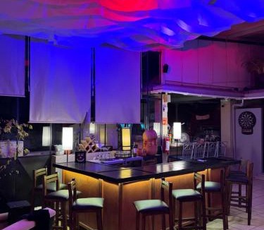 Americana Bed & Breakfast | La Perla Hotel Boutique B&B