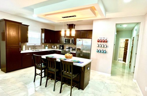 McAllen Apartment | La Petite Magnolia, family and pet friendly