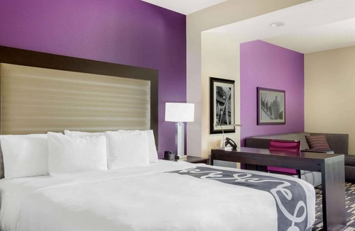 McAllen Hotel | La Quinta Inn & Suites by Wyndham McAllen Convention Center