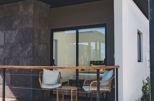 Valle de Guadalupe Cabin | La Vid Urbana - 5 Cielos