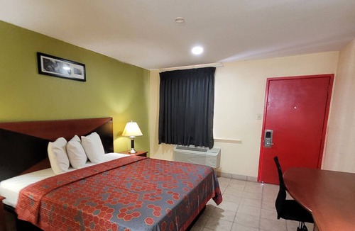 Brownsville Hotel | La Vista Motel