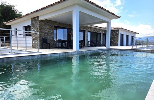 Solenzara House | LABELLE- PANORAMIC SEA VIEW- PRIVATE POOL- AIR CONDITIONING-WIFI