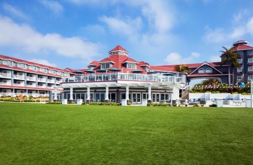 Lantern District Resort | Laguna Cliffs Marriott Resort & Spa