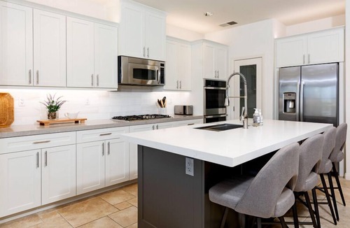 Terra Lago House | LAKE FRONT VILLA - Close to Fantasy Springs! Lic# 051057