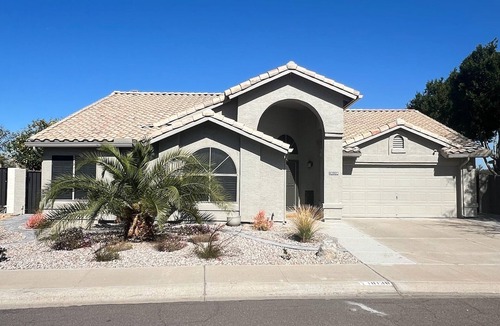 Estrella Mountain Ranch House | Lake House Pool & Palms