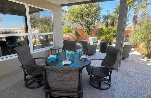 Estrella Mountain Ranch House | Lake House Pool & Palms