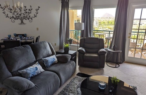 Lake Las Vegas Condo | Lake Las Vegas 2BR condo with gorgeous views of lake & pools