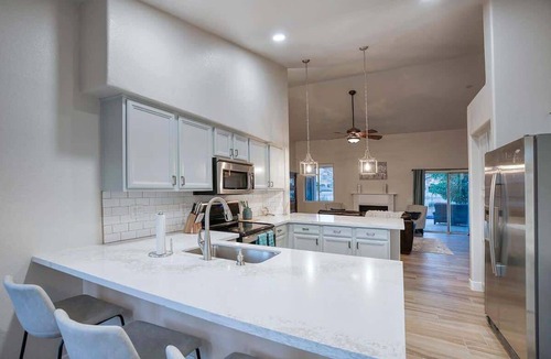 Arrowhead Ranch House | Lakefront Townhome: Private Dock, Pool & Views