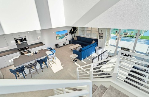 Terra Lago Villa | Lakefront with private Pool 4 master
