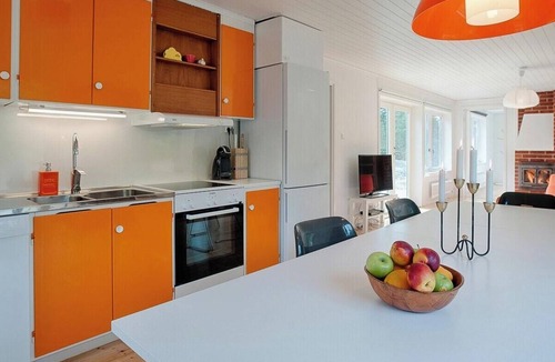 Varmdo House | Lakeside archipelago house with pool on Vindö